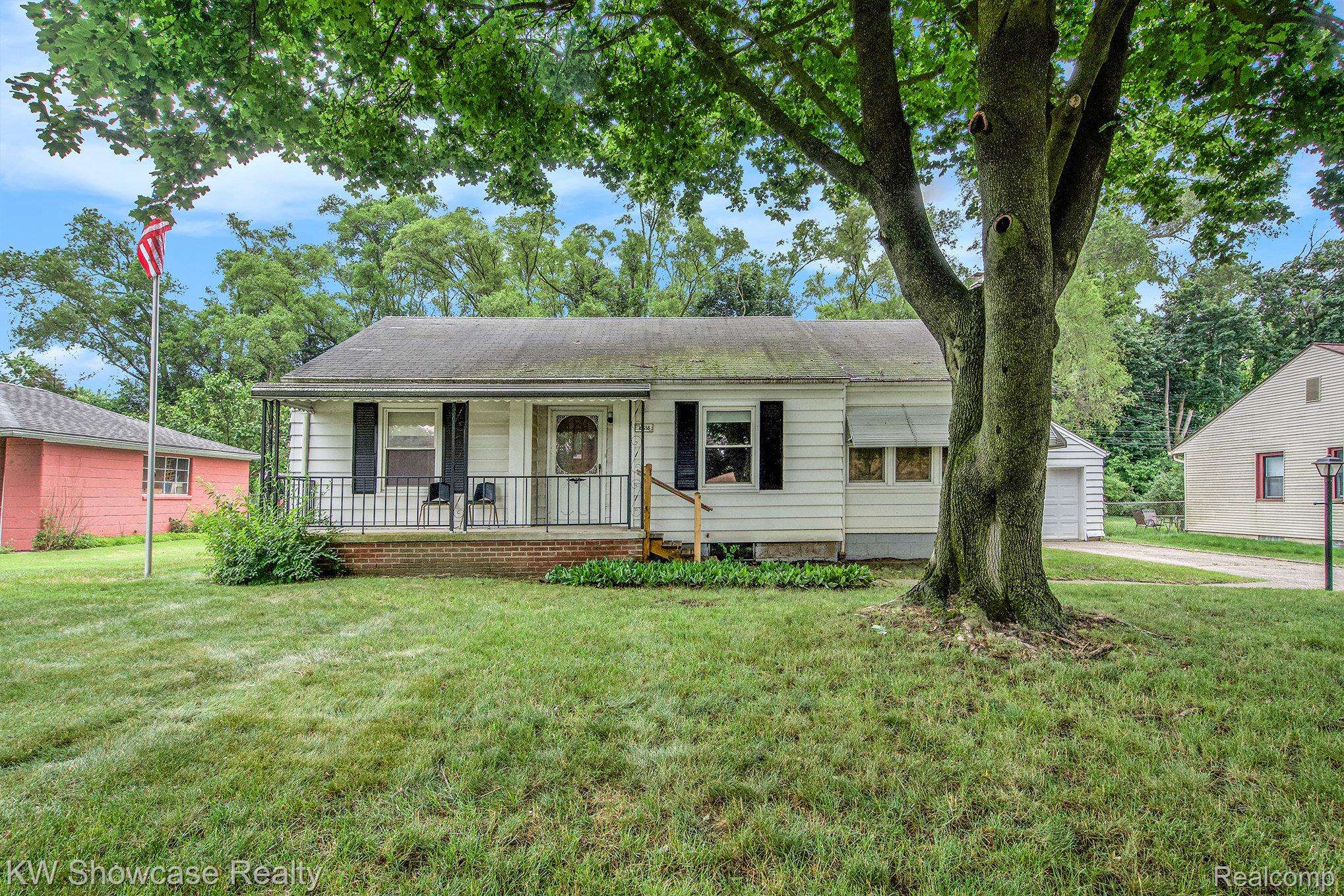 Livonia, MI 48152,18638 Shadyside ST