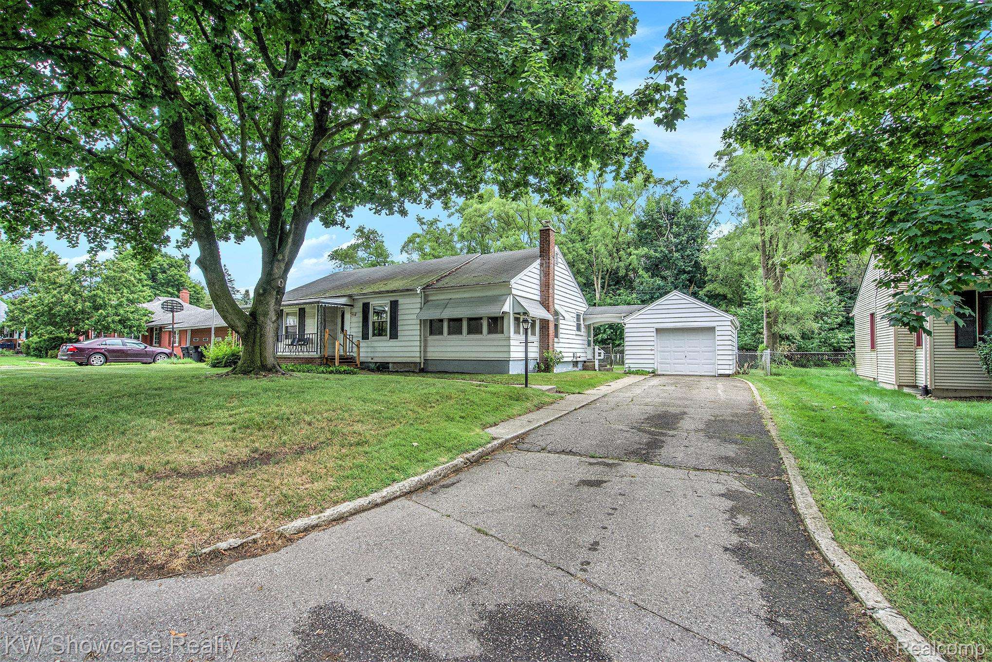 Livonia, MI 48152,18638 Shadyside ST