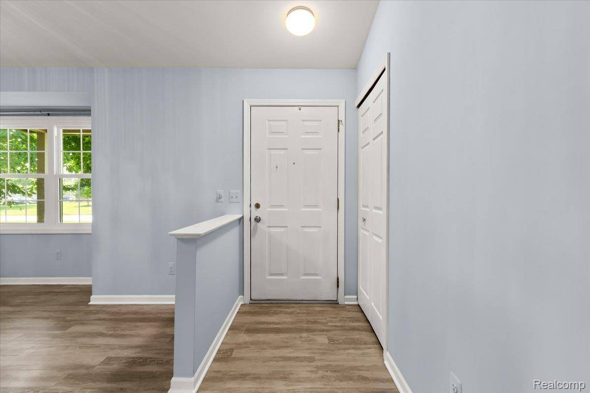 Novi, MI 48375,24690 Bashian DR