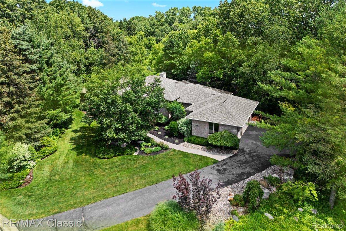 Commerce Twp, MI 48382,4160 Rolling Pines CT