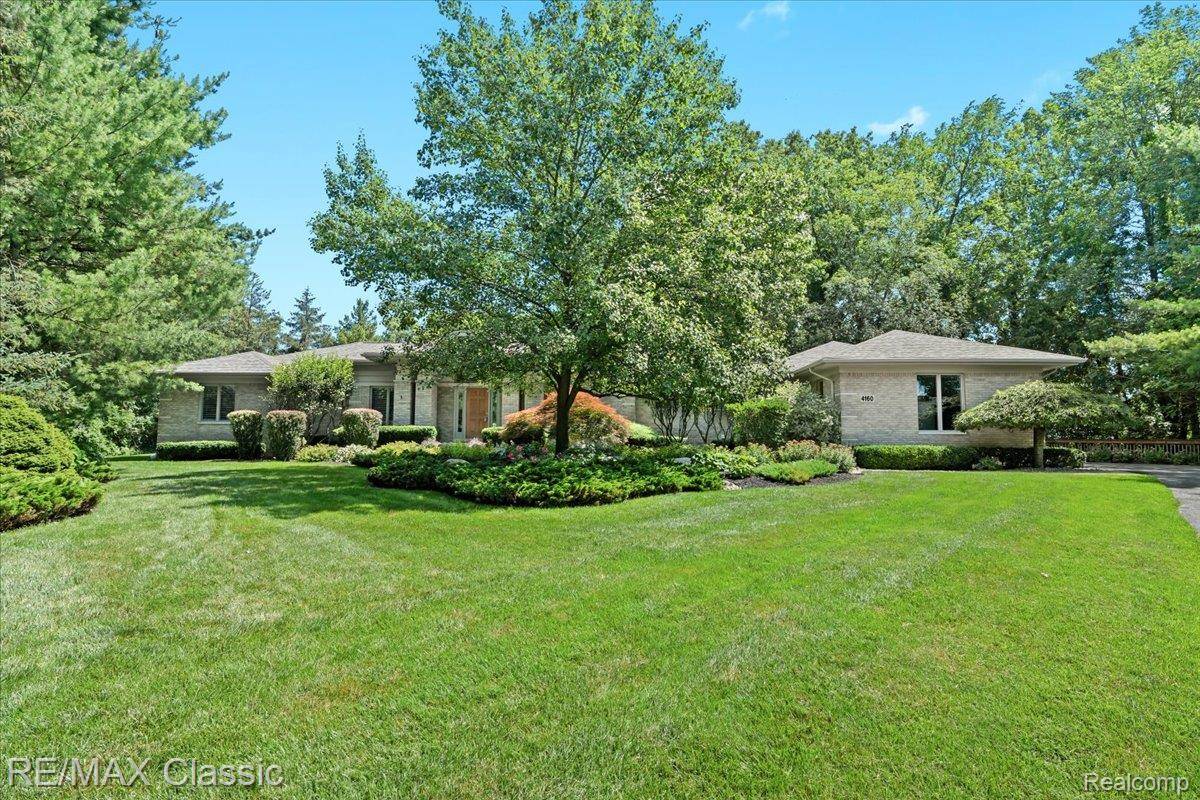 Commerce Twp, MI 48382,4160 Rolling Pines CT