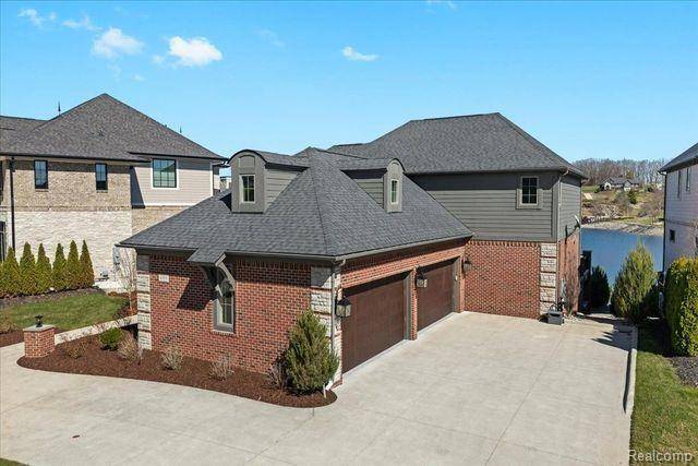 South Lyon, MI 48178,8353 PIER POINT CT