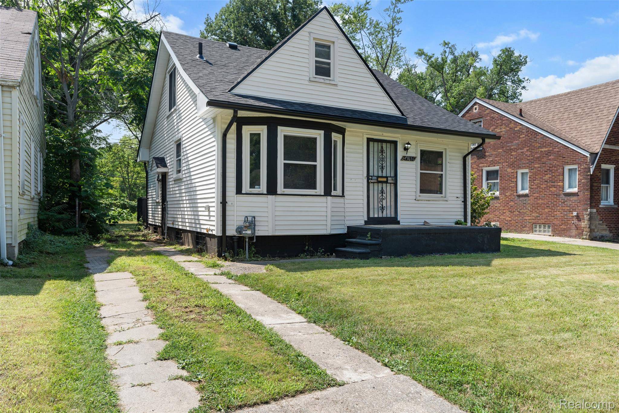 Detroit, MI 48219,17631 Kentfield ST