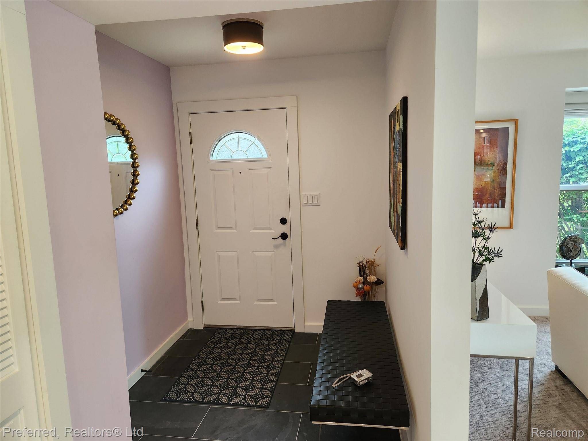 Lathrup Village, MI 48076,19370 W 11 Mile RD