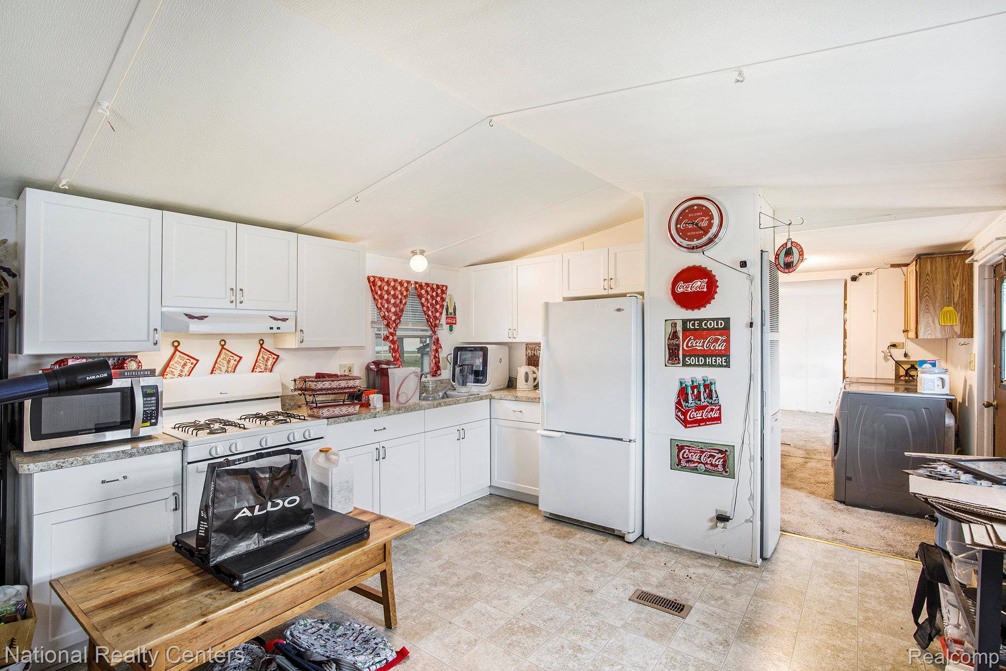 Clay, MI 48001,9658 Seaway DR