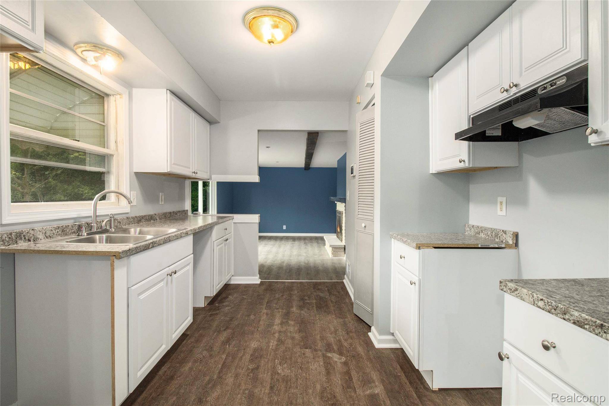 Flint, MI 48532,3345 Ridgecliffe DR