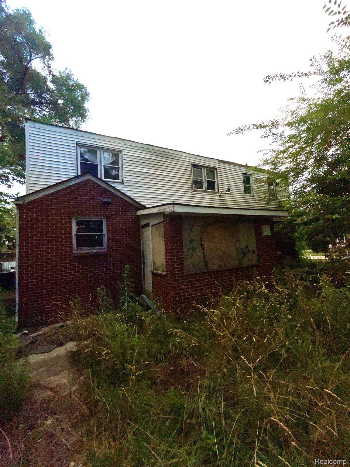 Detroit, MI 48221,16811 Monica ST