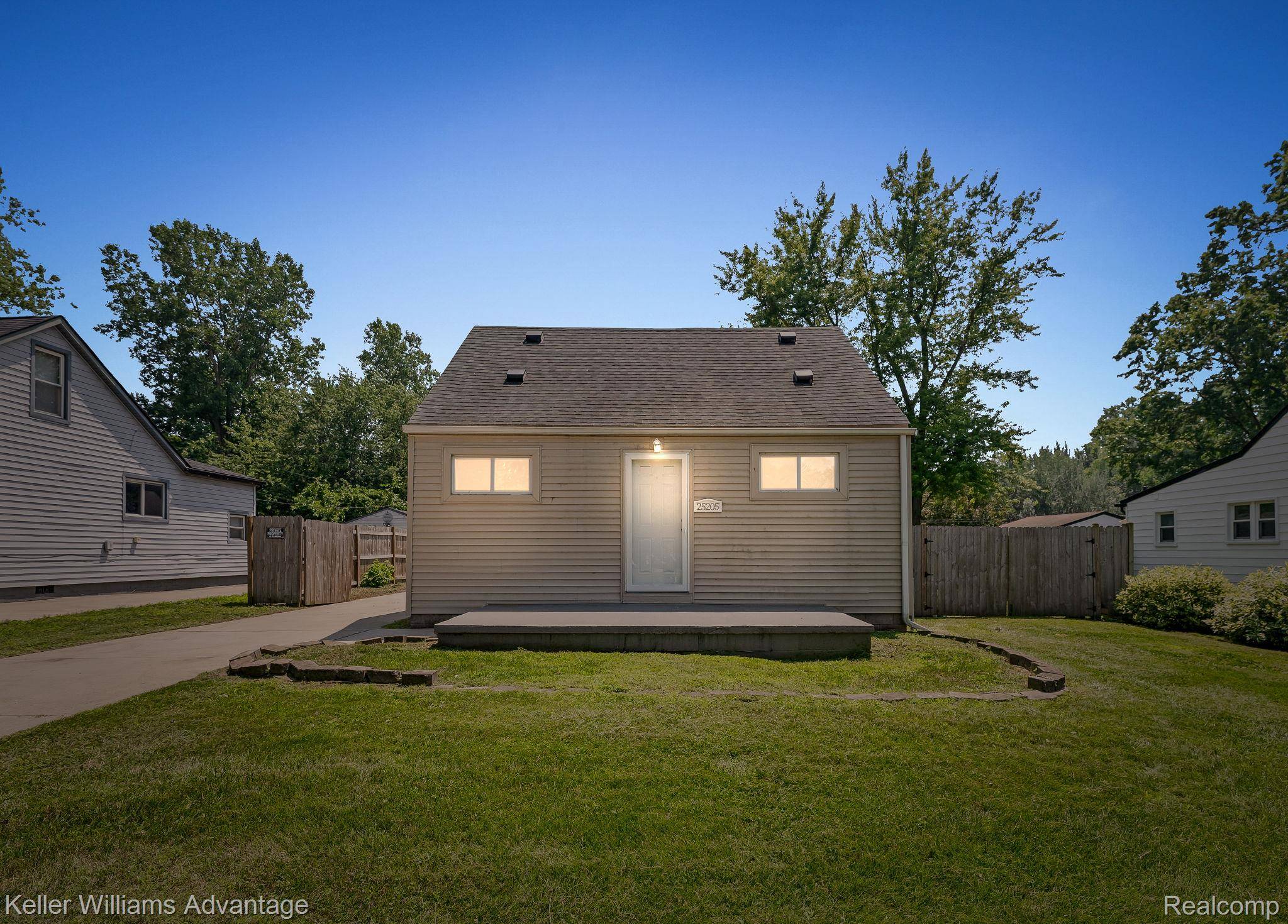 Taylor, MI 48180,25205 Charles ST