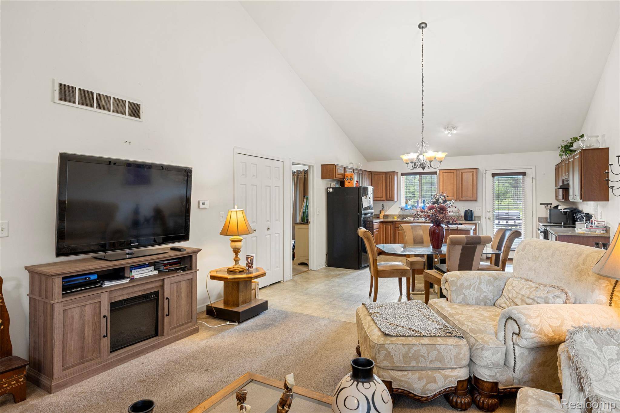 Taylor, MI 48180,23395 Pinewood DR