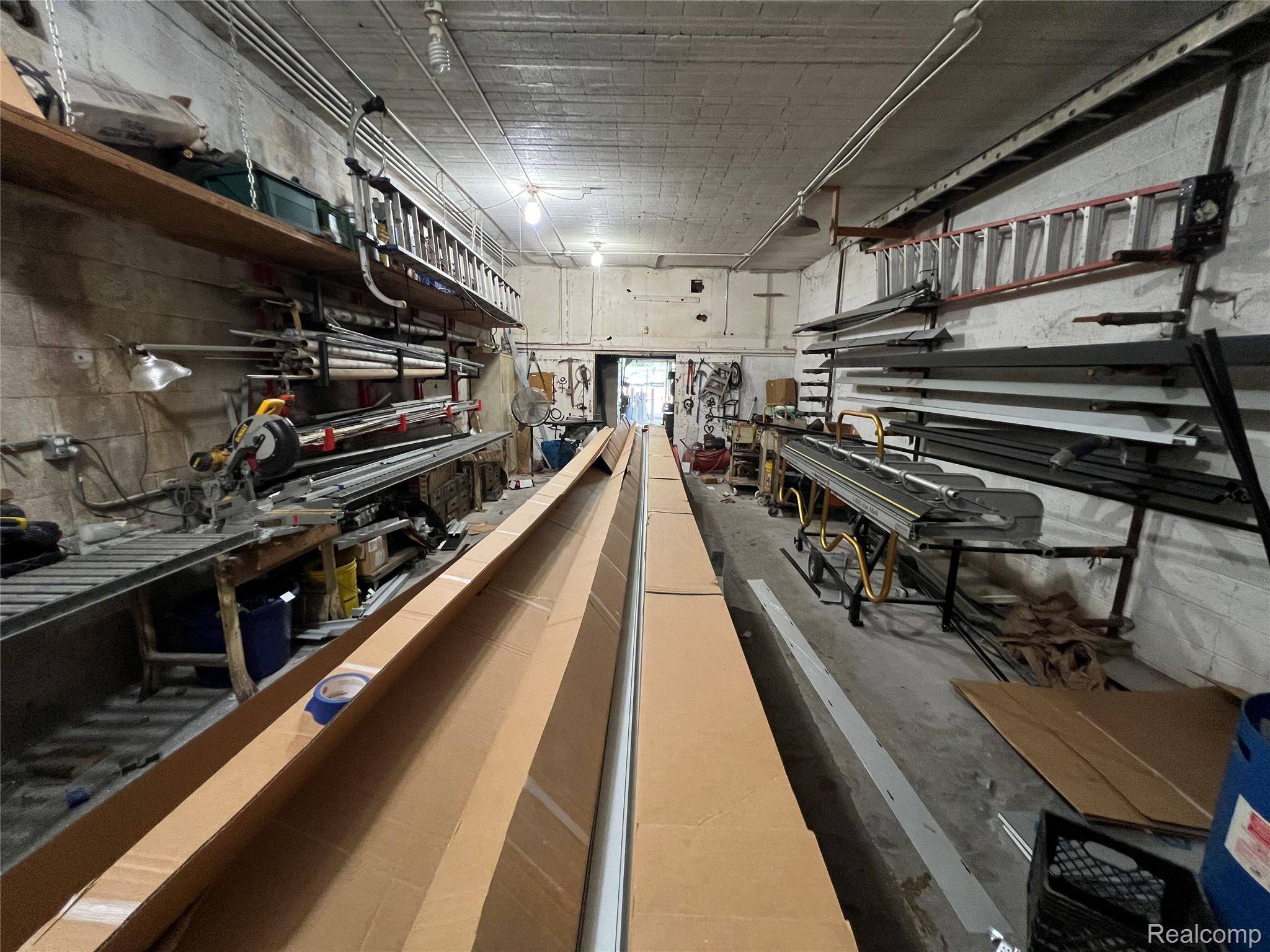 Detroit, MI 48203,19969 John R ST