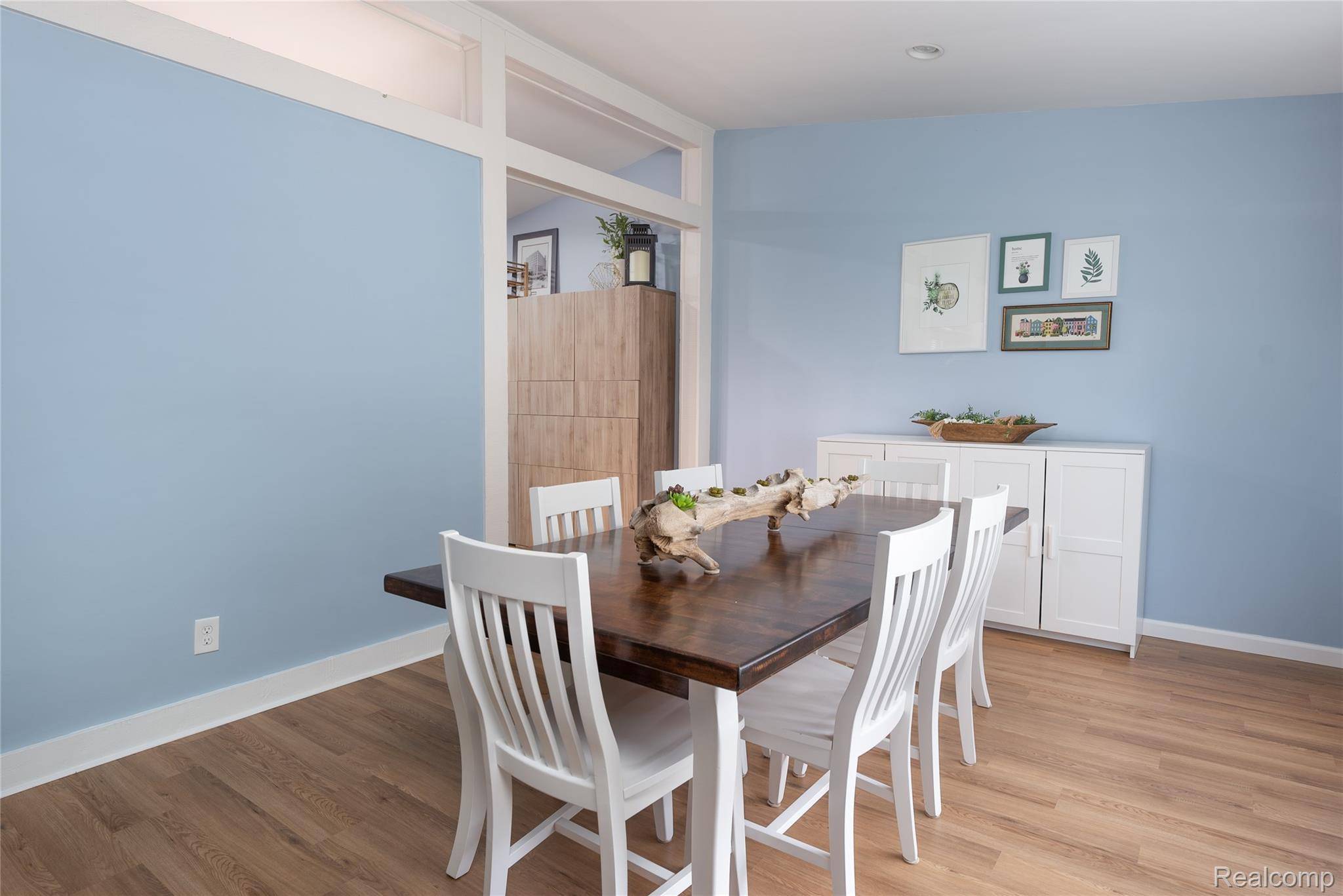 Fraser, MI 48026,17522 Doris