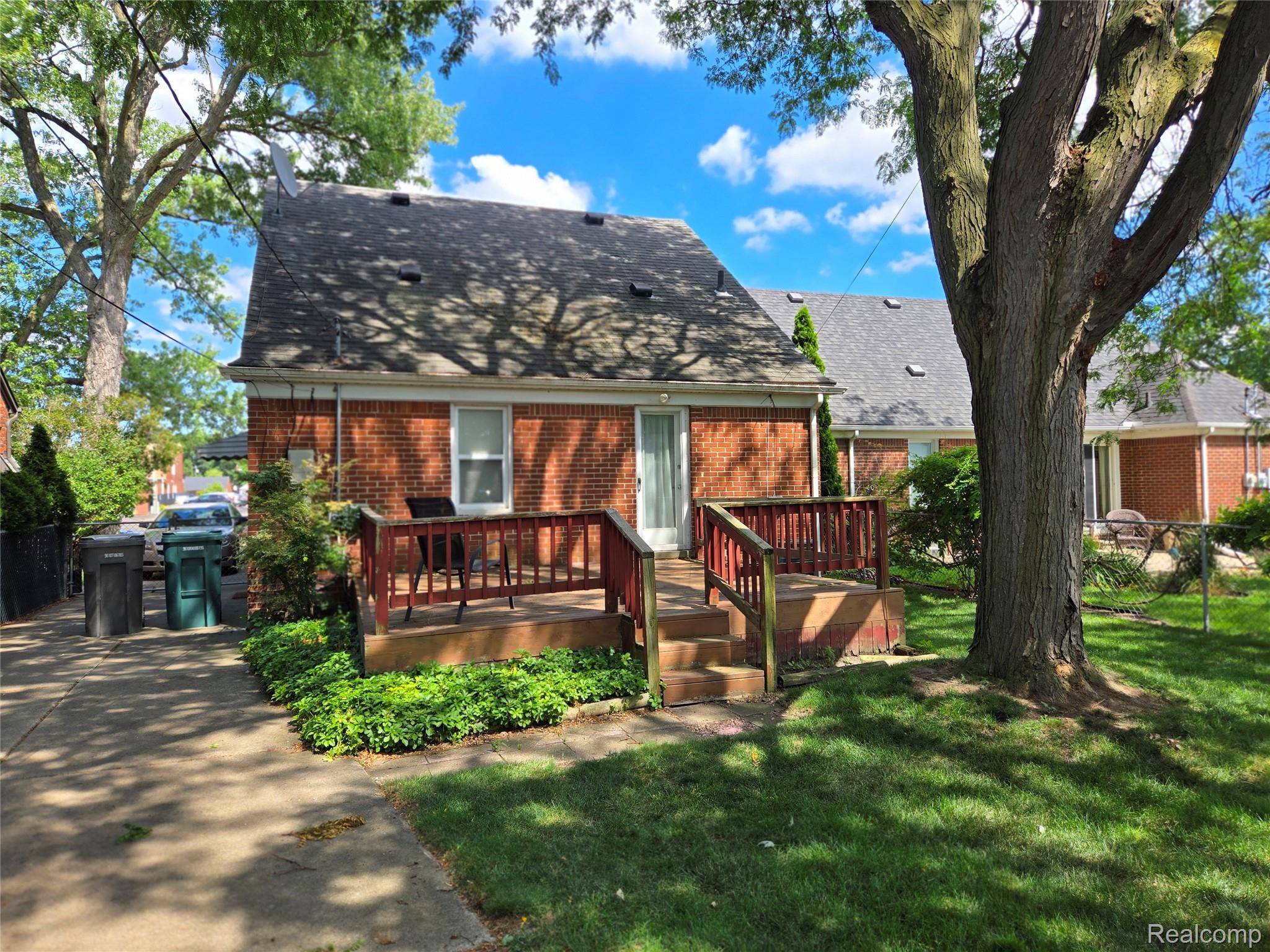 Dearborn, MI 48128,145 N Lafayette ST