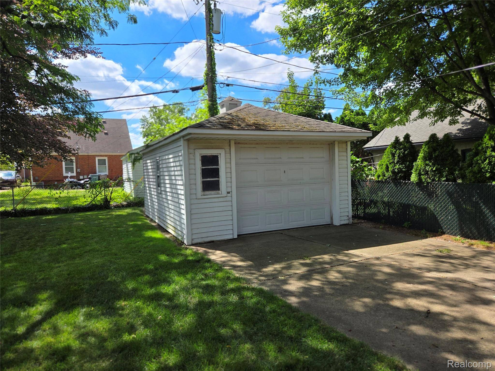 Dearborn, MI 48128,145 N Lafayette ST