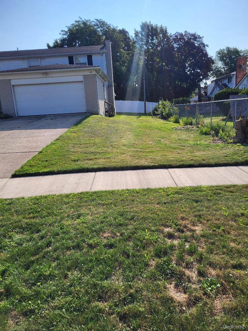 Southfield, MI 48076,27870 Devonshire ST