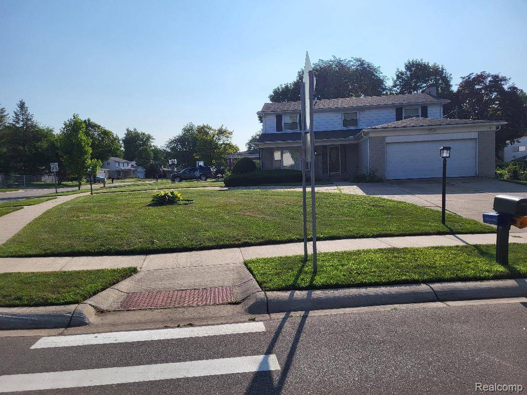 Southfield, MI 48076,27870 Devonshire ST