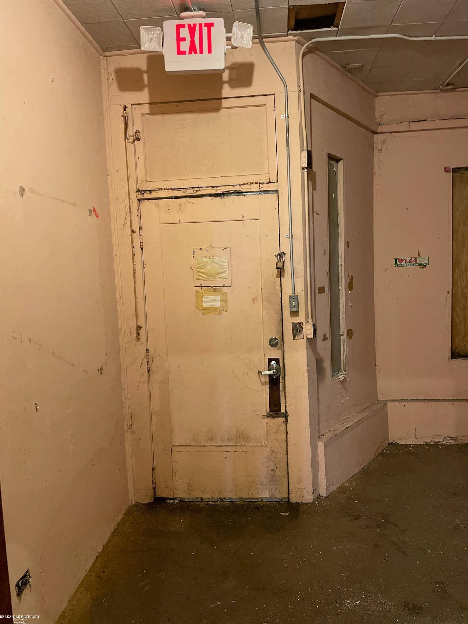 Detroit, MI 48224,16635 Harper AVE