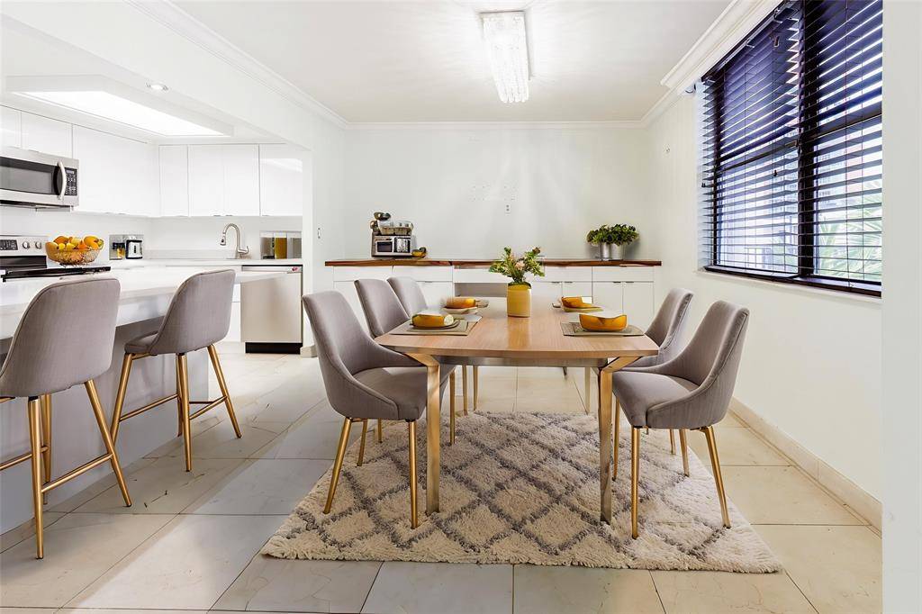 Aventura, FL 33180,3440 NE 192nd St #5B