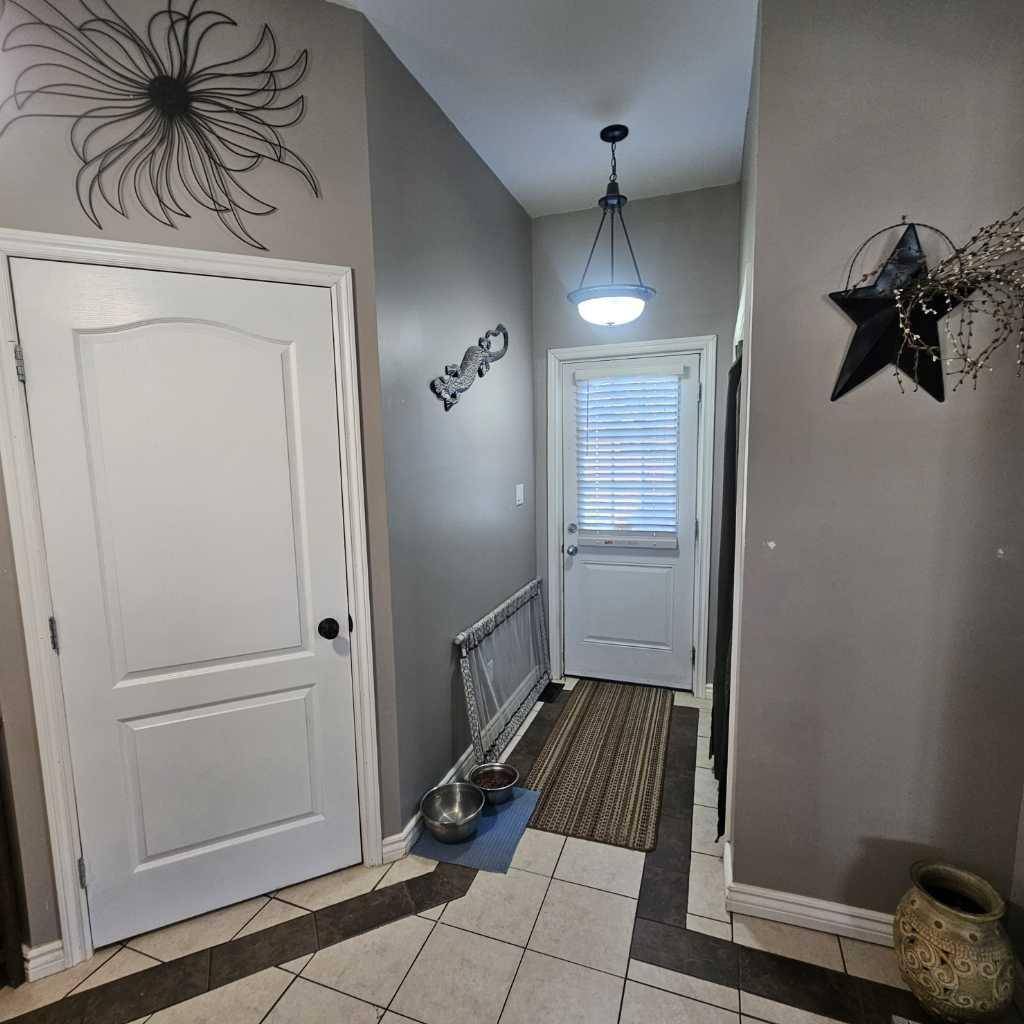 Edson, AB T7E 1K9,613 53 Street