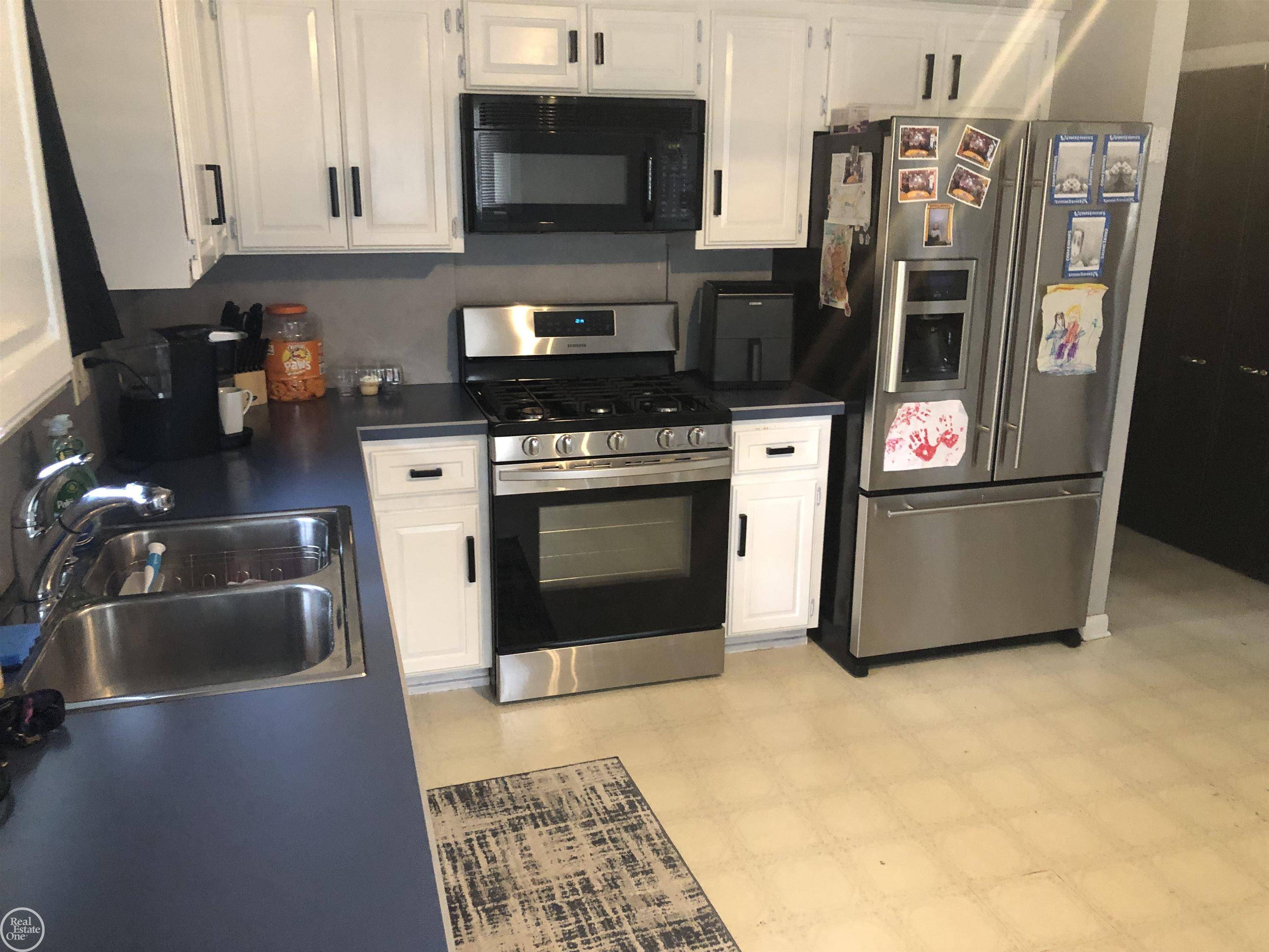 Roseville, MI 48066,28732 Melvin St