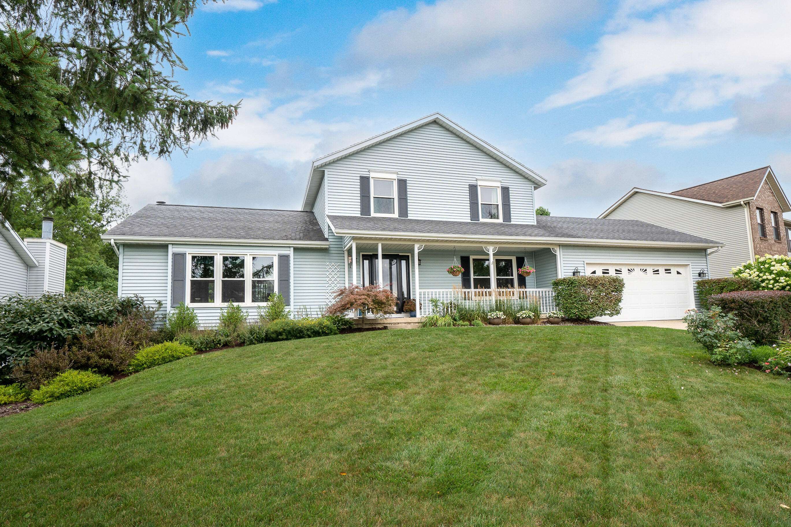 Kentwood, MI 49508,2320 Bunker Hill DR SE