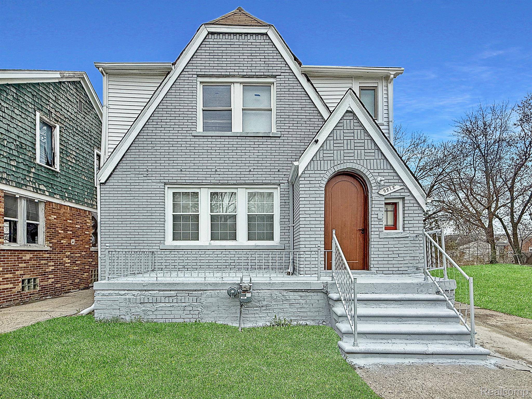 Detroit, MI 48224,9212 WOODHALL ST