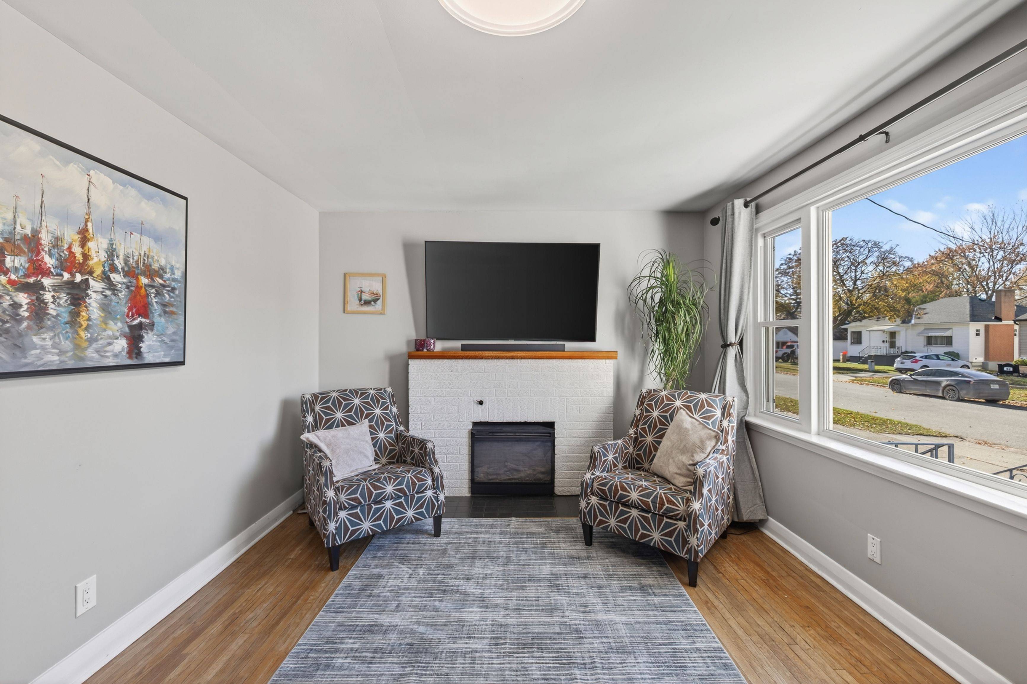 Sarnia, ON N7T 6N8,118 Gordon ST