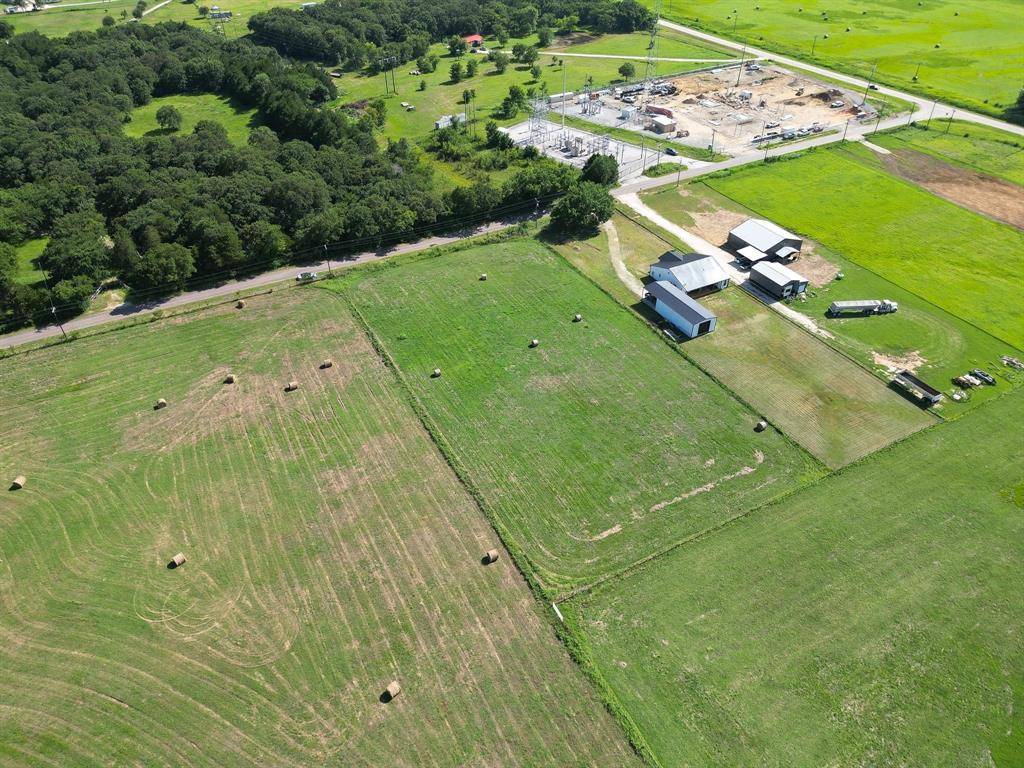 Sadler, TX 76264,8 ARKANSAS Road