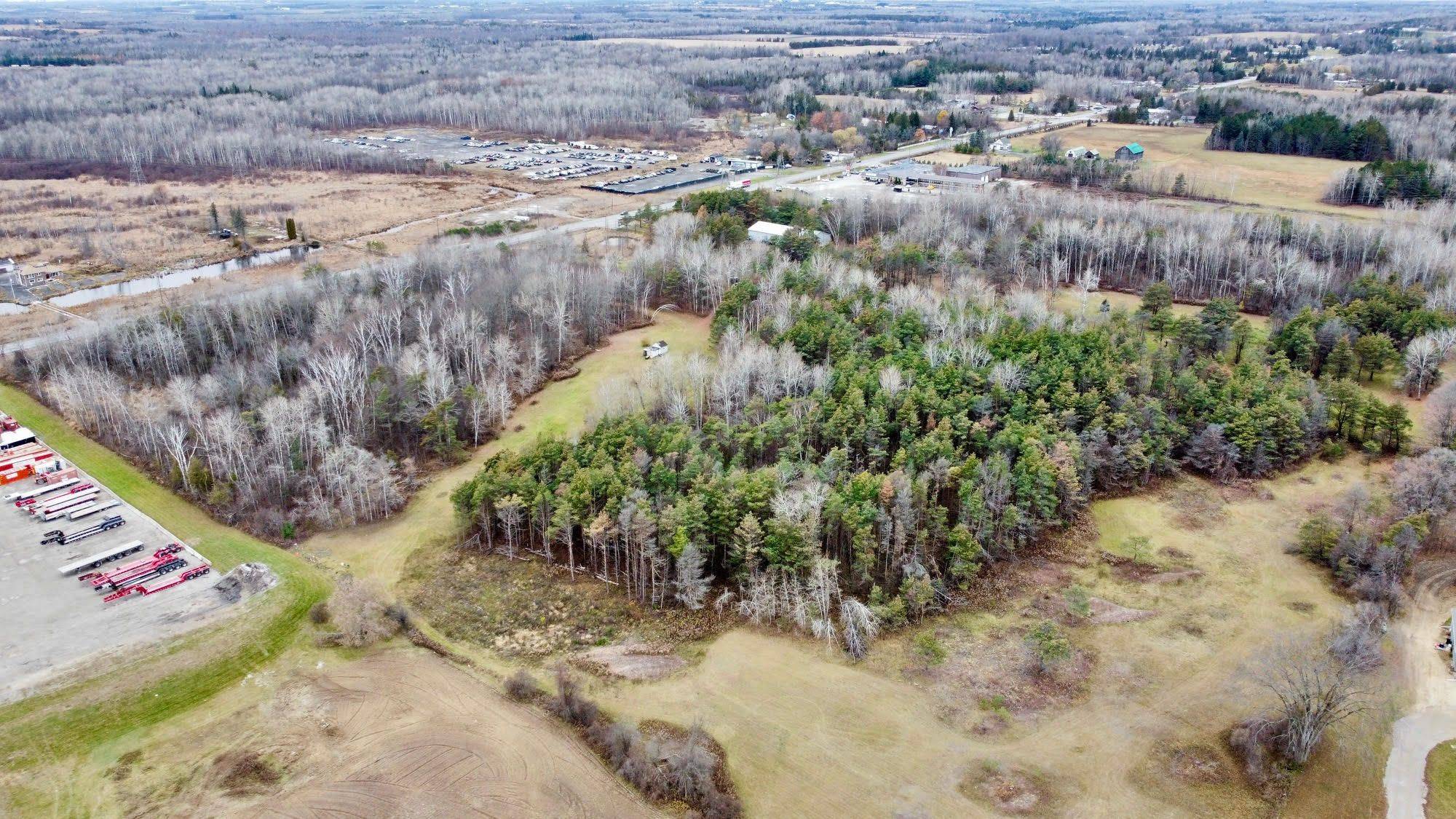 Georgina, ON L0E 1R0,0 48 HWY