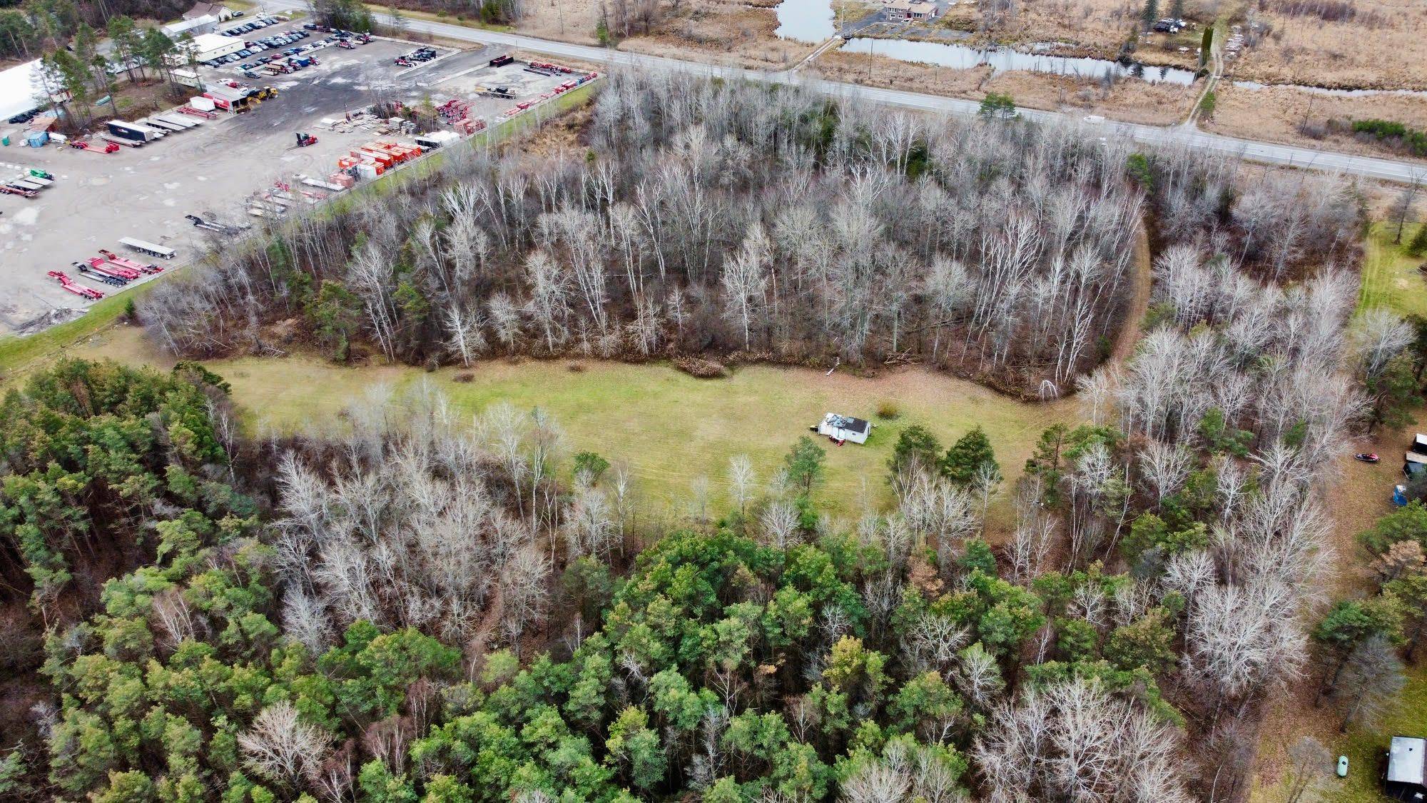 Georgina, ON L0E 1R0,0 48 HWY