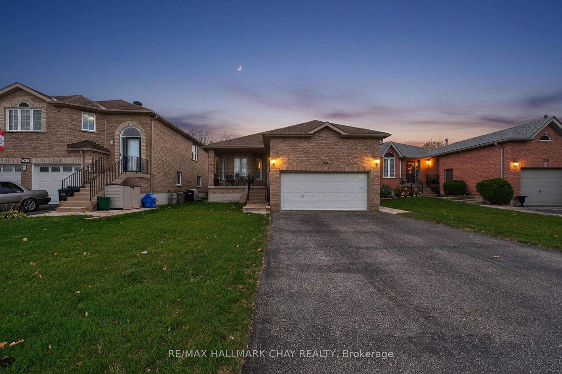 Barrie, ON L4N 0R3,158 Pringle DR #Lower