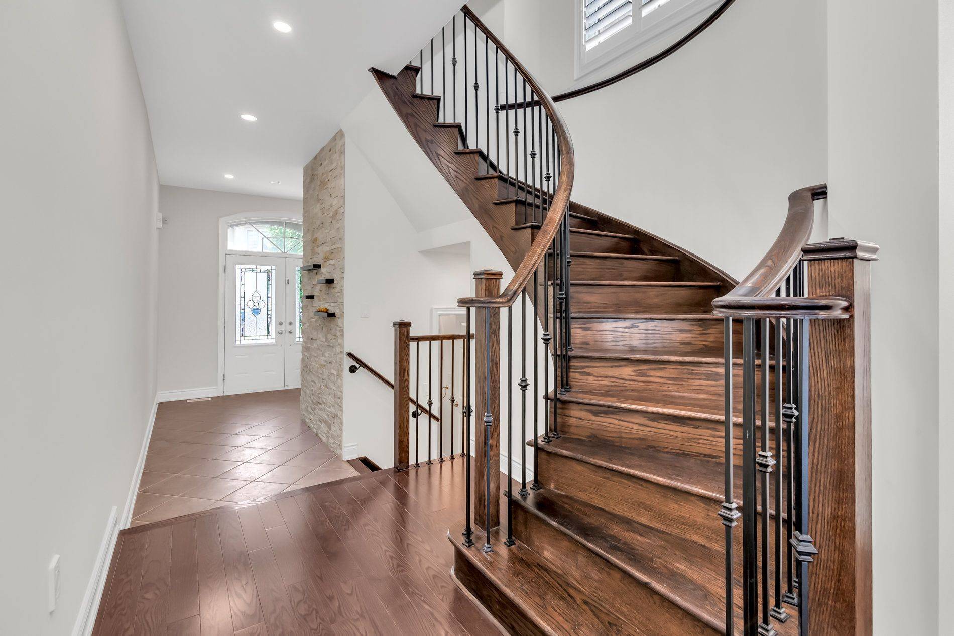 Oakville, ON L6M 0R5,2394 Alstep WAY