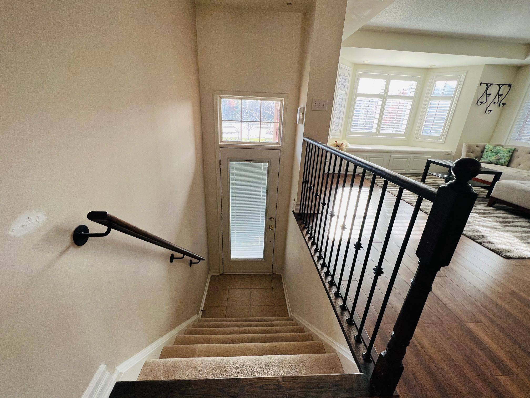 Mississauga, ON L5M 0N7,3335 Thomas ST N #16