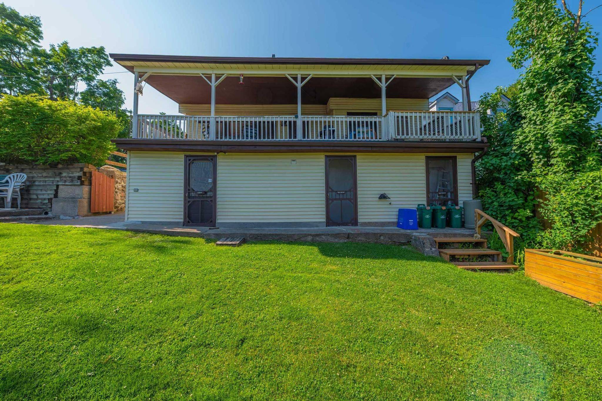 Trent Hills, ON K0L 1Y0,118 Front ST W