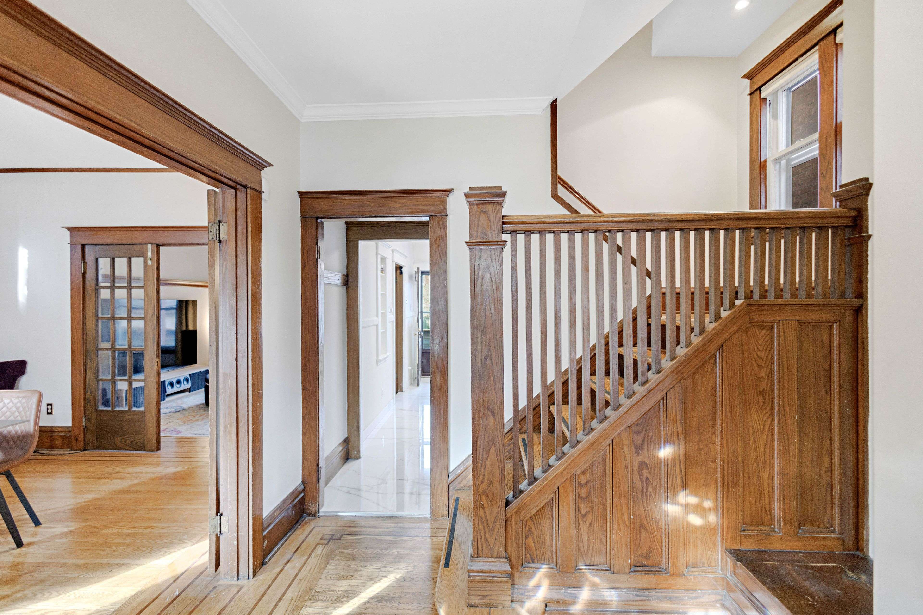 Hamilton, ON L8M 2P9,134 Sherman AVE S