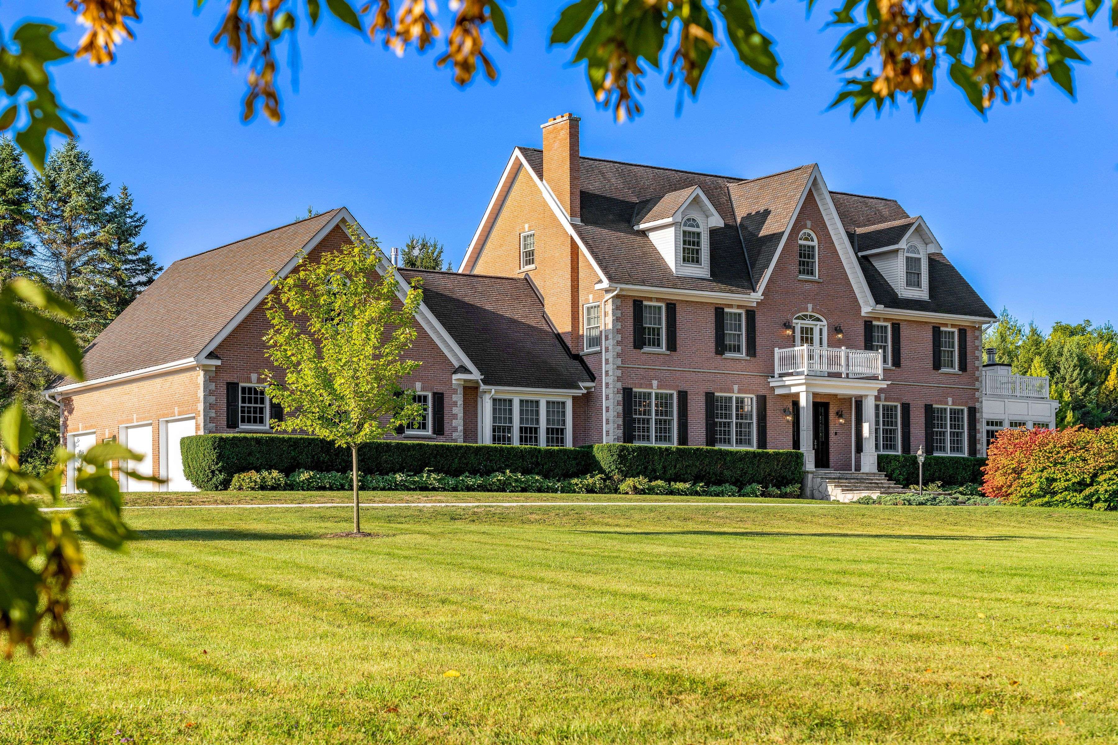 7781 Poplar Side Road, Clearview, ON L9Y 5N4