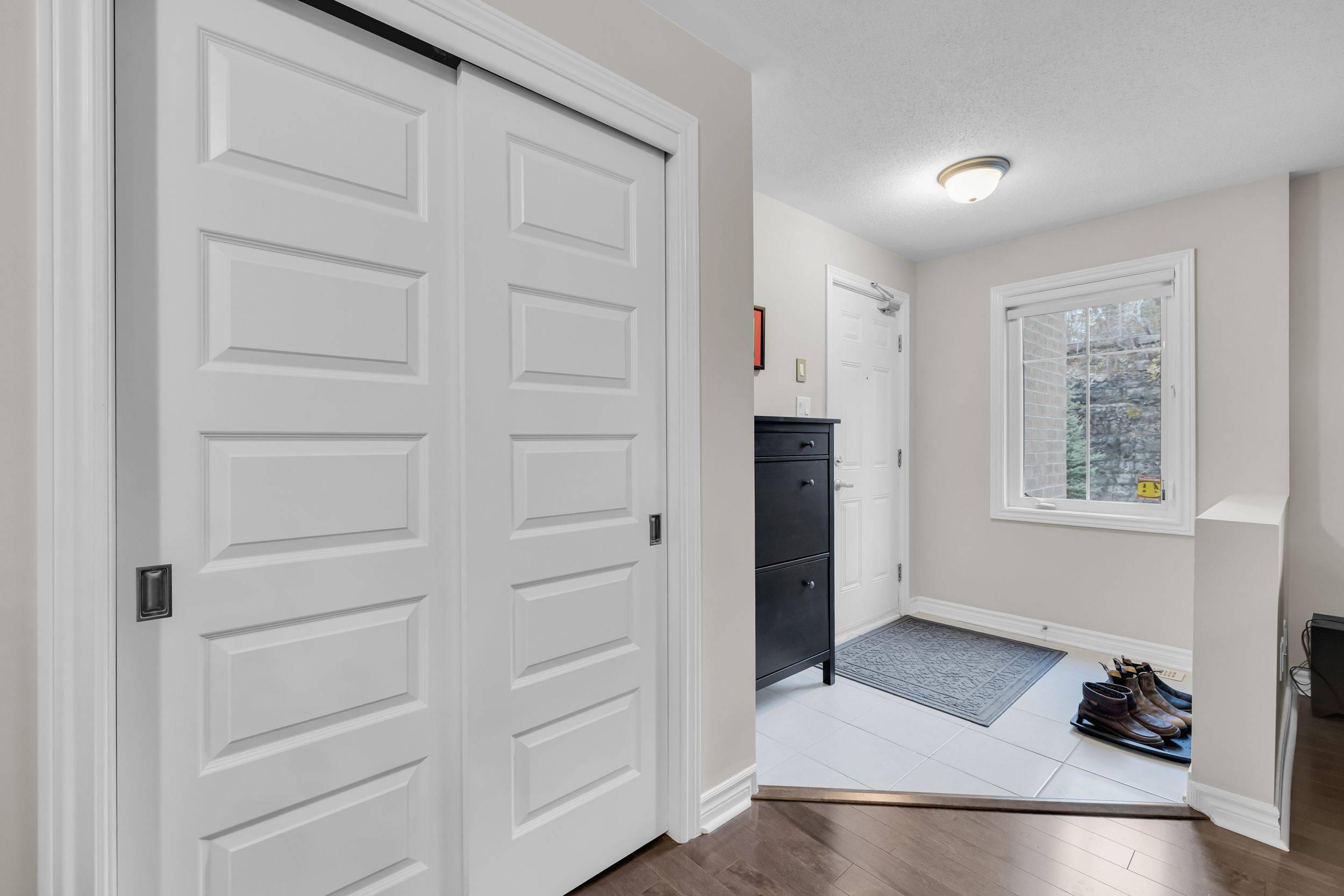 Orleans - Convent Glen And Area, ON K1C 0A5,242A Titanium Private