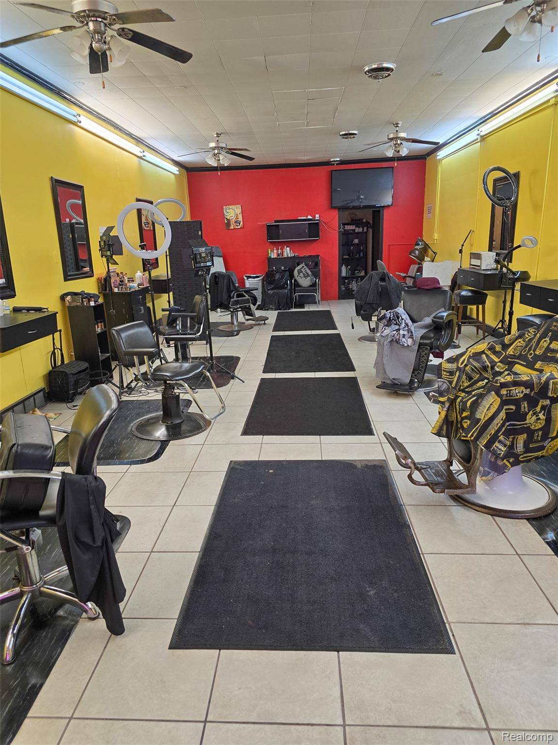 Detroit, MI 48234,19430 Van Dyke ST