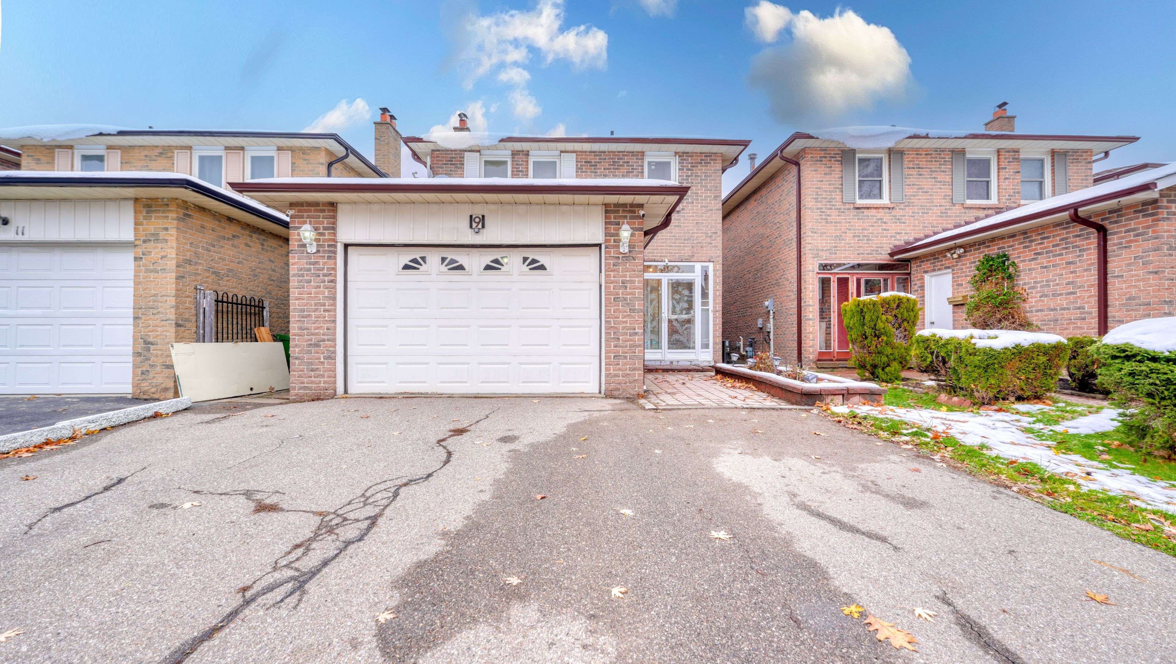 Toronto E05, ON M1W 3H6,9 Seagrave CRES