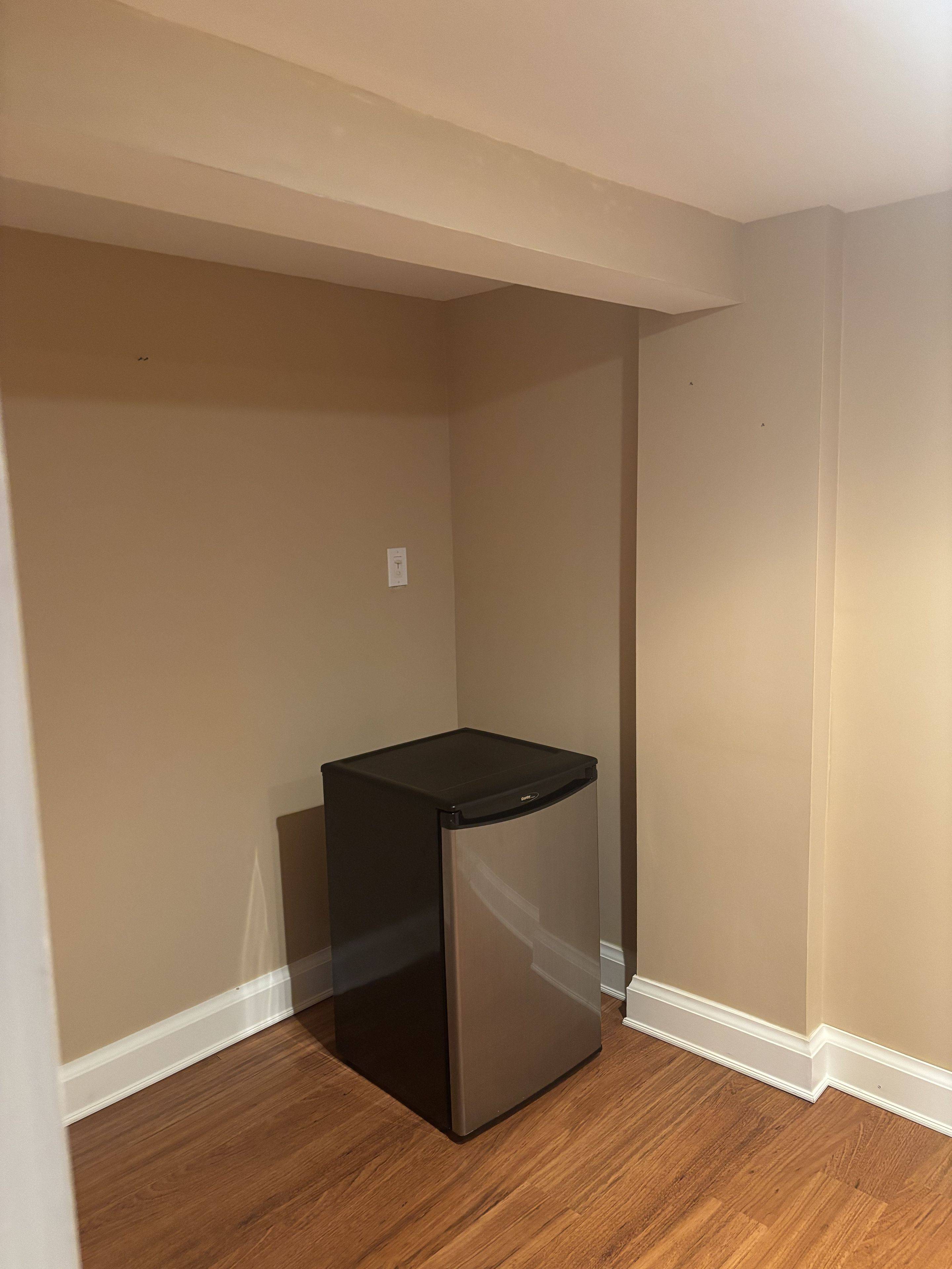 Toronto W09, ON M9R 2B4,2 Tynevale DR