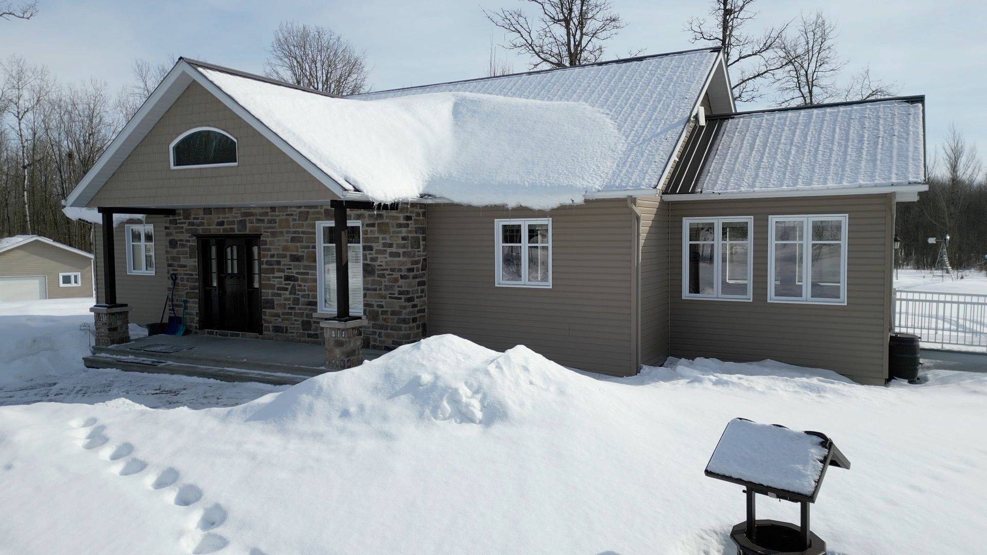 North Glengarry, ON K0C 1B0,18668 Concession 2 RD