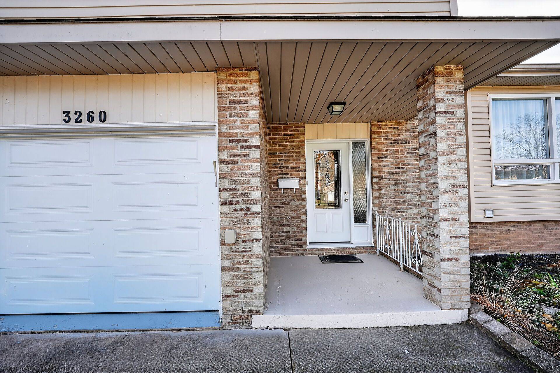 Niagara Falls, ON L2G 7K8,3260 Harleyford CRES