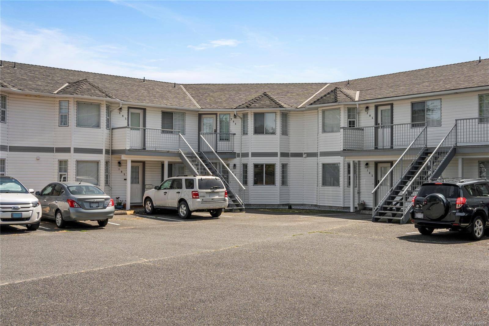 Ladysmith, BC V9G 1S9,219 Dogwood Dr #104