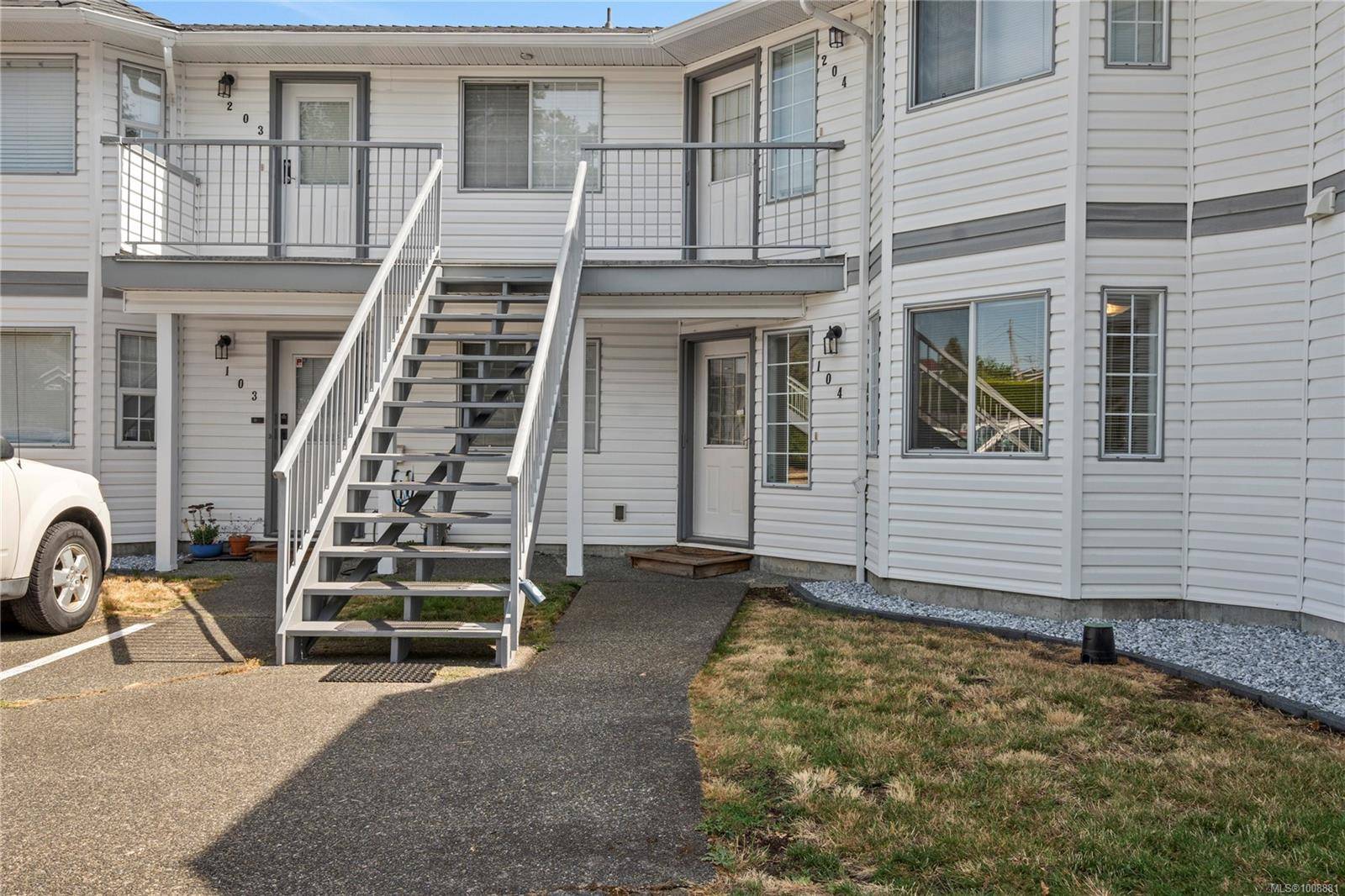 Ladysmith, BC V9G 1S9,219 Dogwood Dr #104