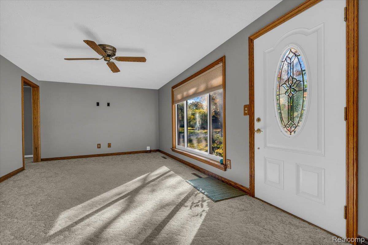 Grand Blanc, MI 48439,2161 Neeper ST