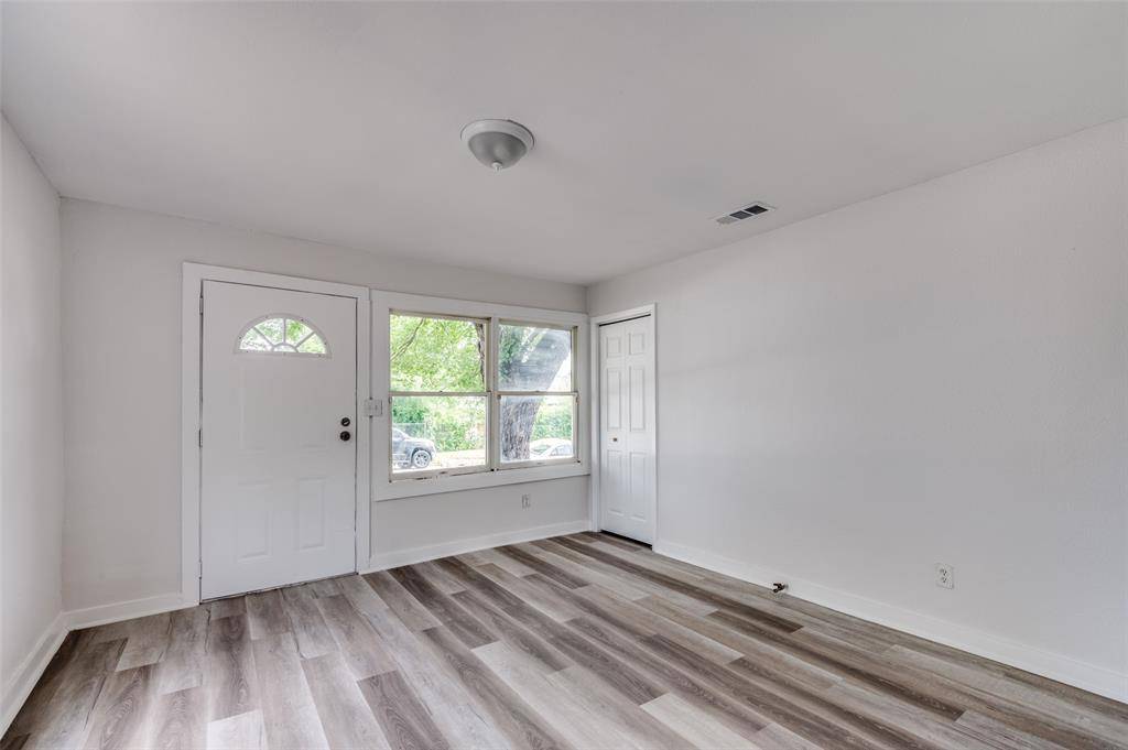 Fort Worth, TX 76104,1236 E Powell Avenue