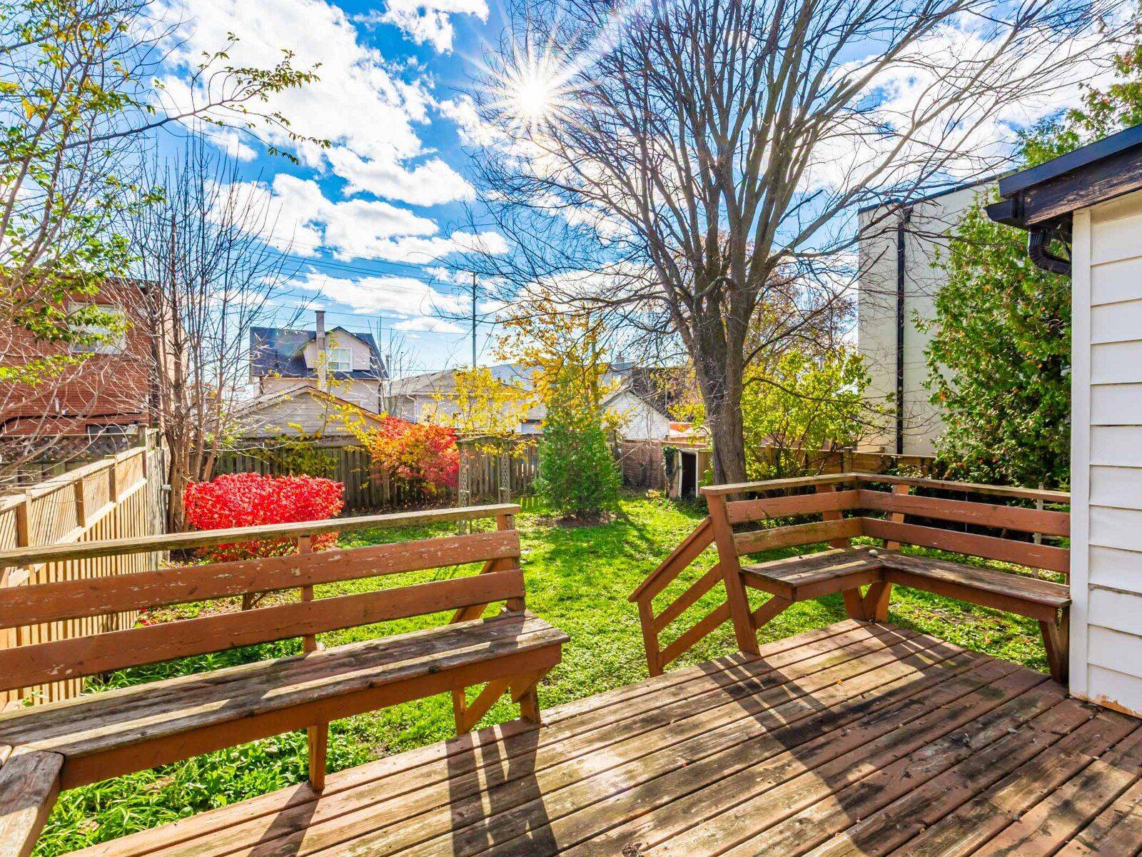 Mississauga, ON L5E 1A8,936 First ST