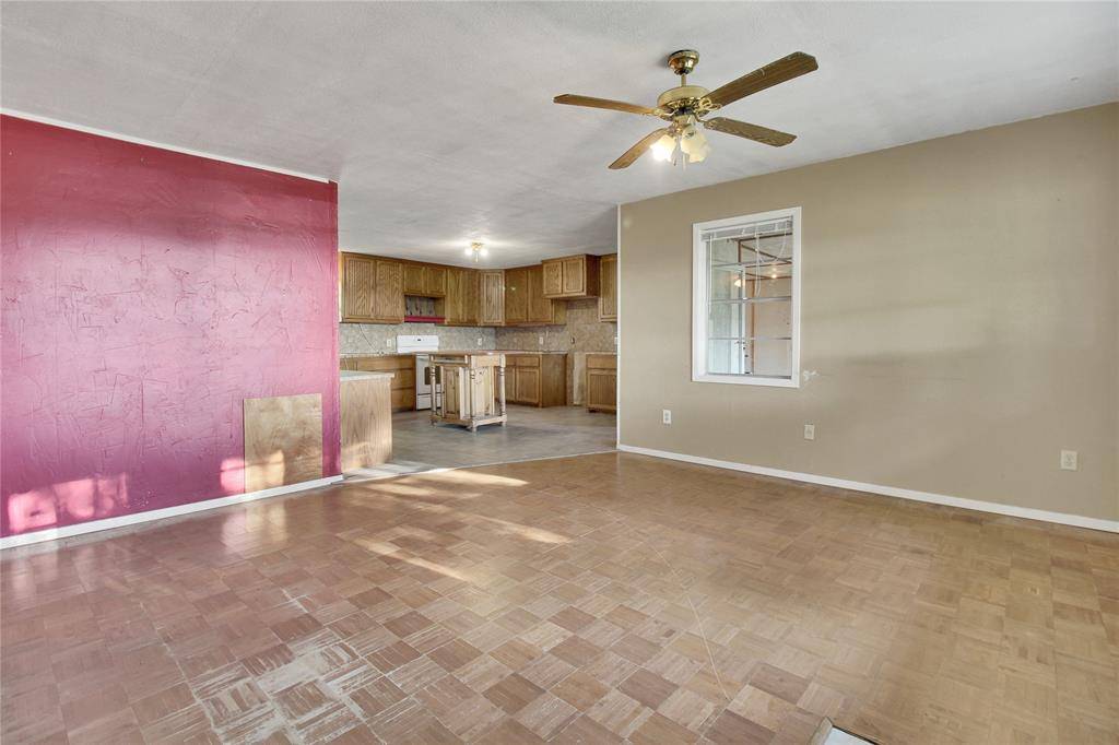 Weatherford, TX 76088,319 Green Acres Road