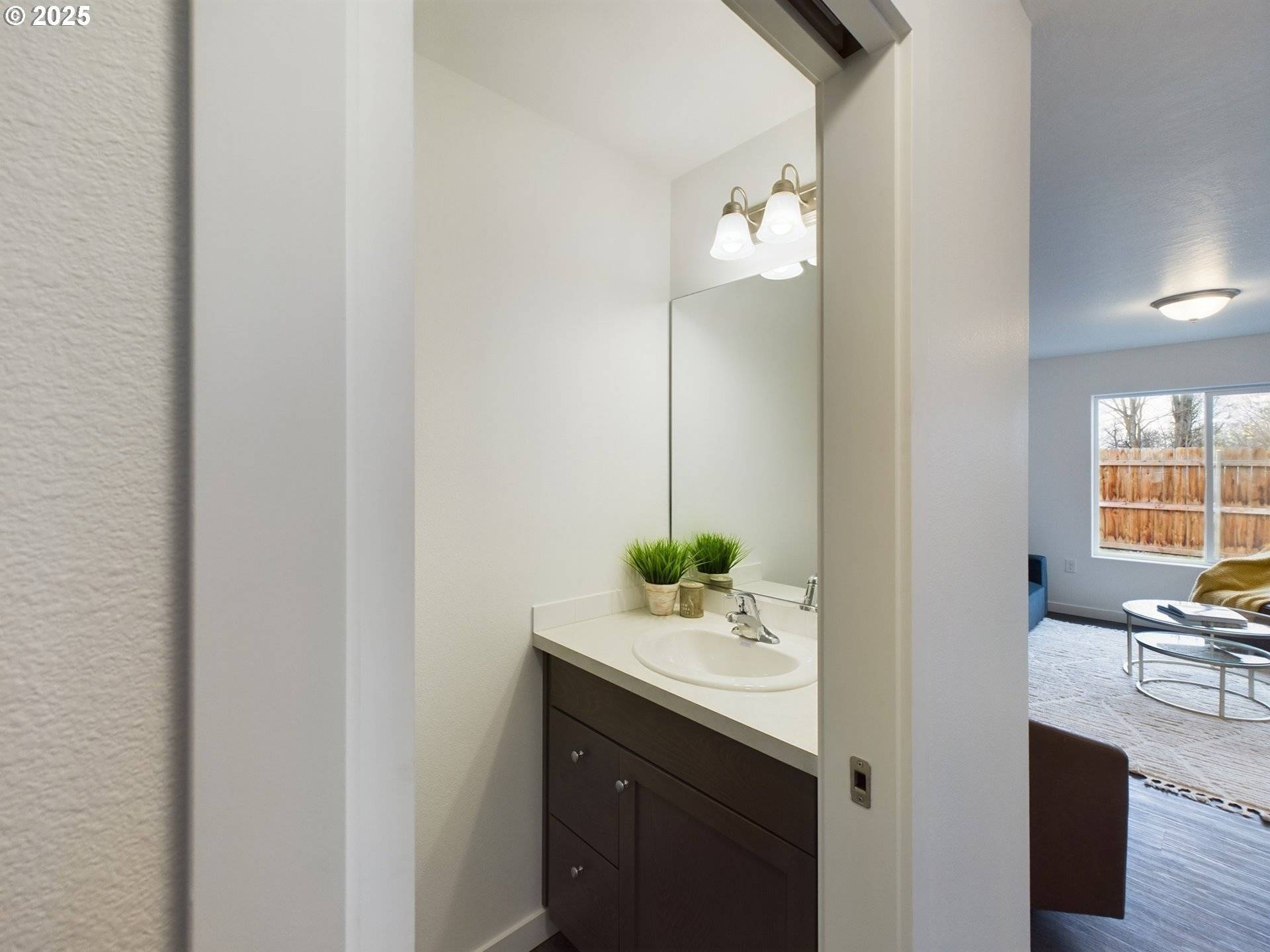 Hermiston, OR 97838,1027 NE EMERALD DR