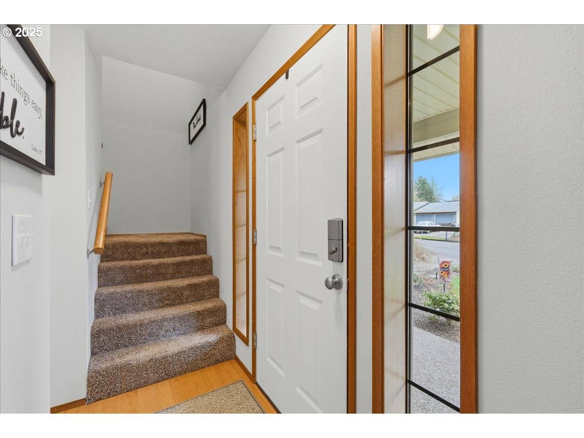 Newberg, OR 97132,105 W PINEHURST CT