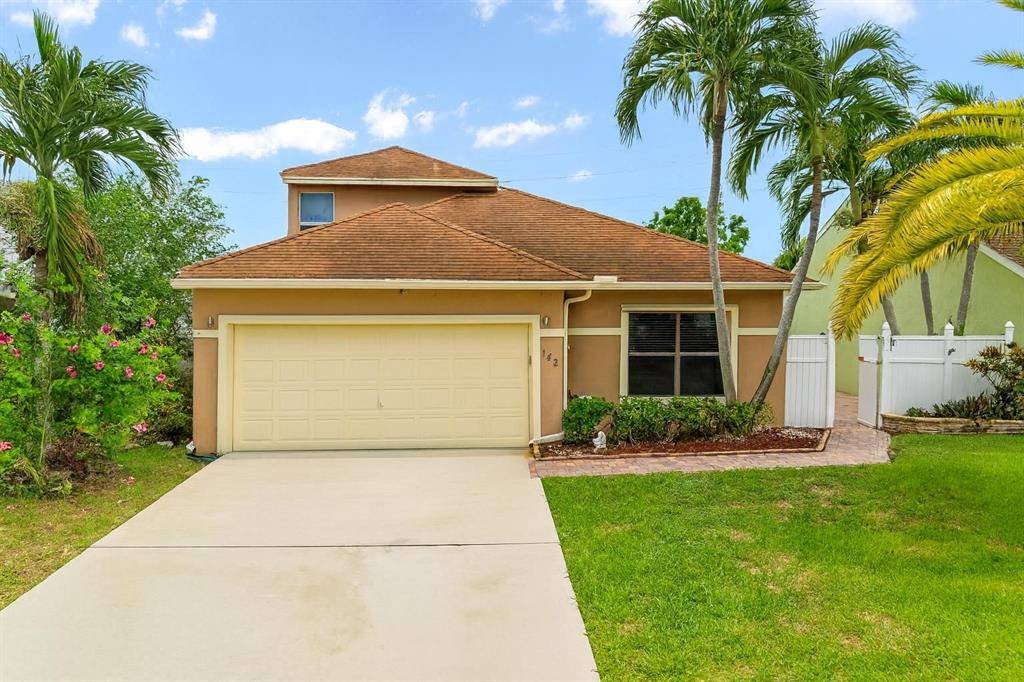 Boynton Beach, FL 33436,142 Tara Lakes Dr W